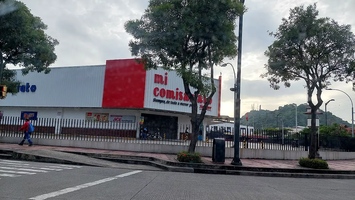 Mi comisariato y Ferrisariato - Av. De las Américas — foto 1