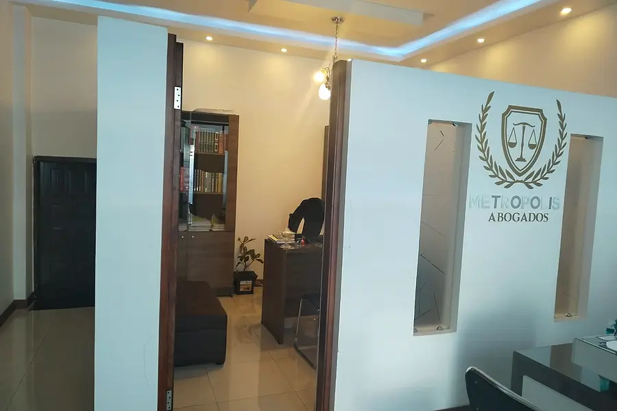 METROPOLIS ABOGADOS RIOBAMBA — foto 4