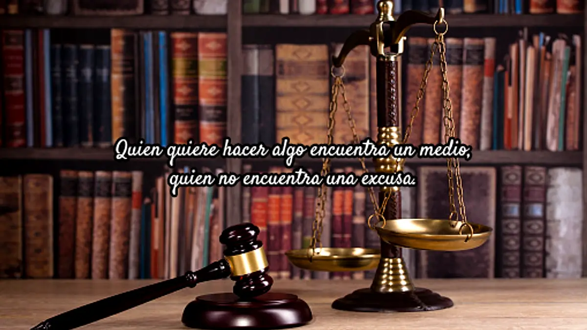Ab. Roney Cadena H.