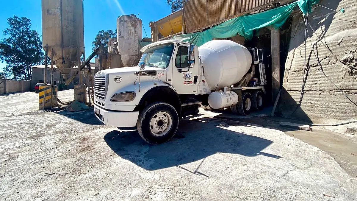 HORMIGONERA JCV - QUITO