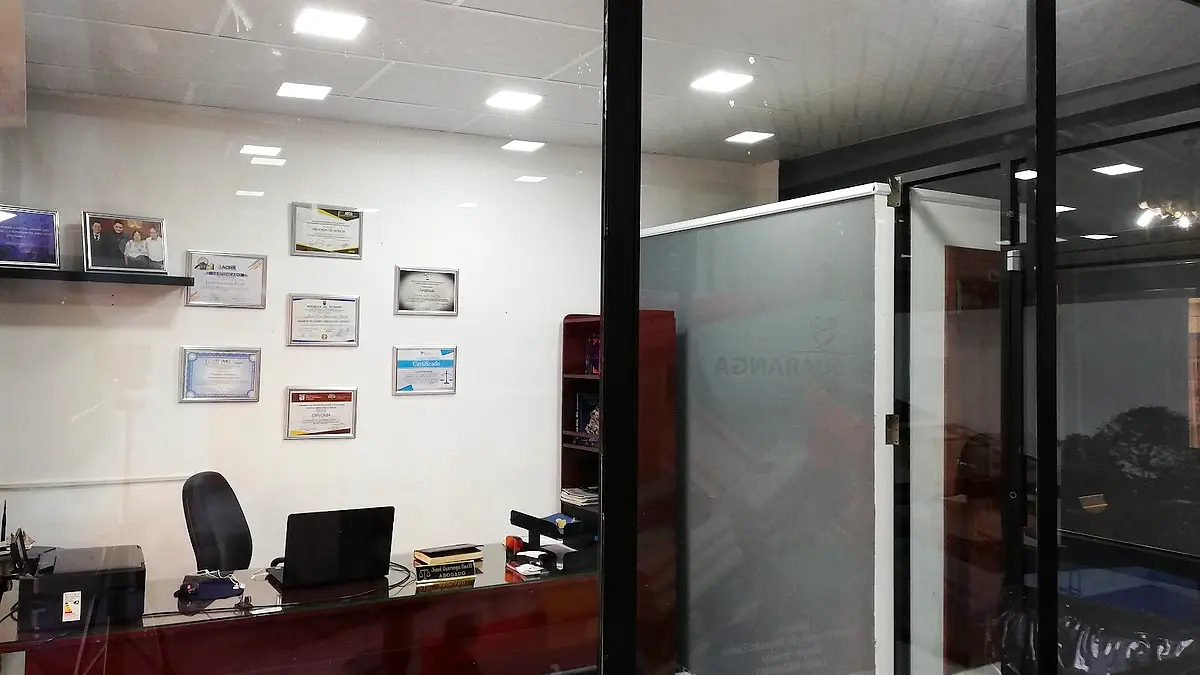 Abg. Josué Elías Guaranga — foto 1