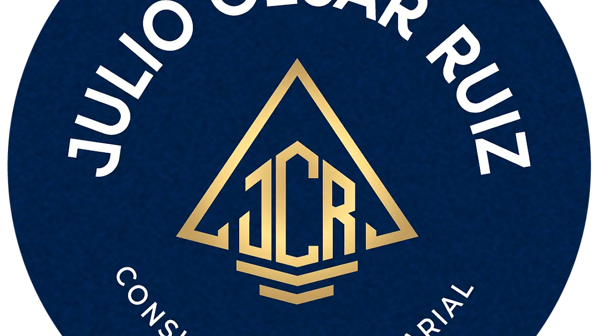 JULIO RUIZ, Abogado empresarial