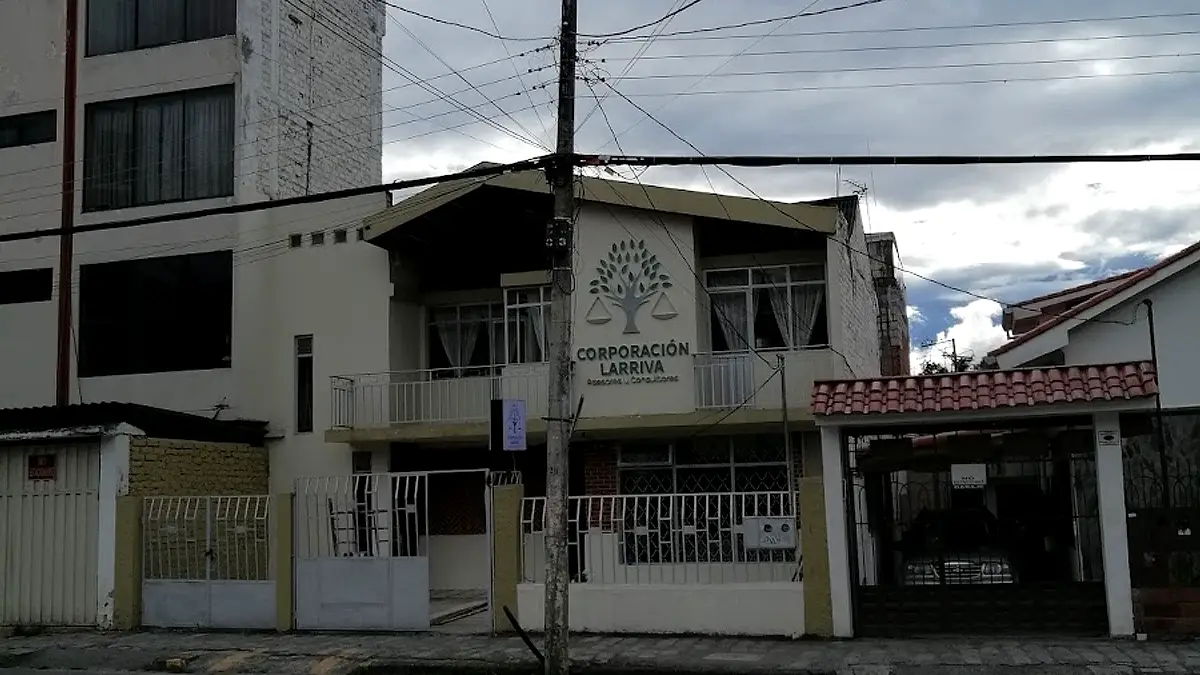 CORPORACIÓN LARRIVA