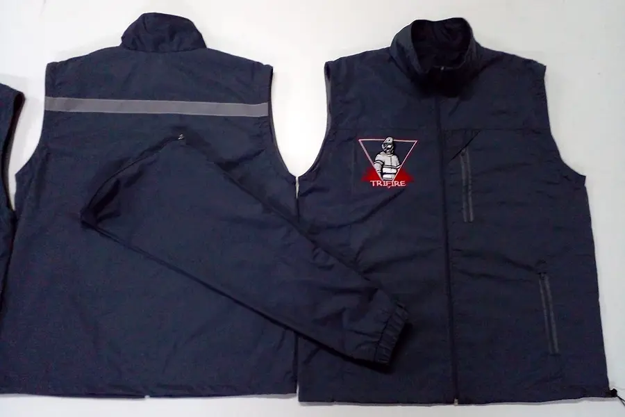 UNIFORMES EMPRESARIALES AM. CONFECCIONES — foto 2