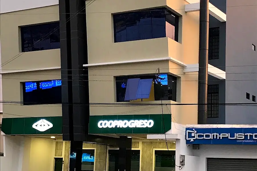 Zambrano & Asociados (Immigration and Real Estate Lawyer in Ecuador) — foto 4