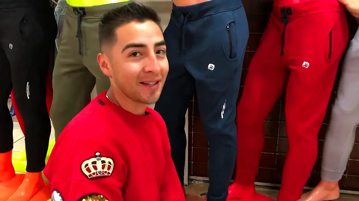 Bless ropa — foto 1