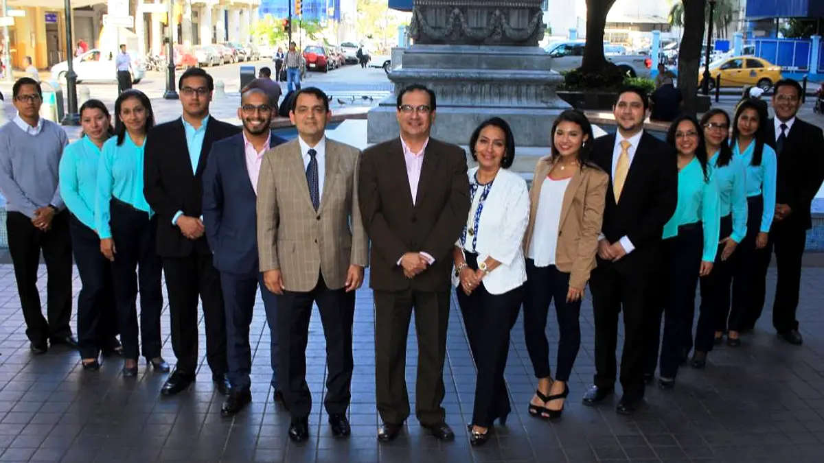 Barrionuevo & Andrade, Abogados