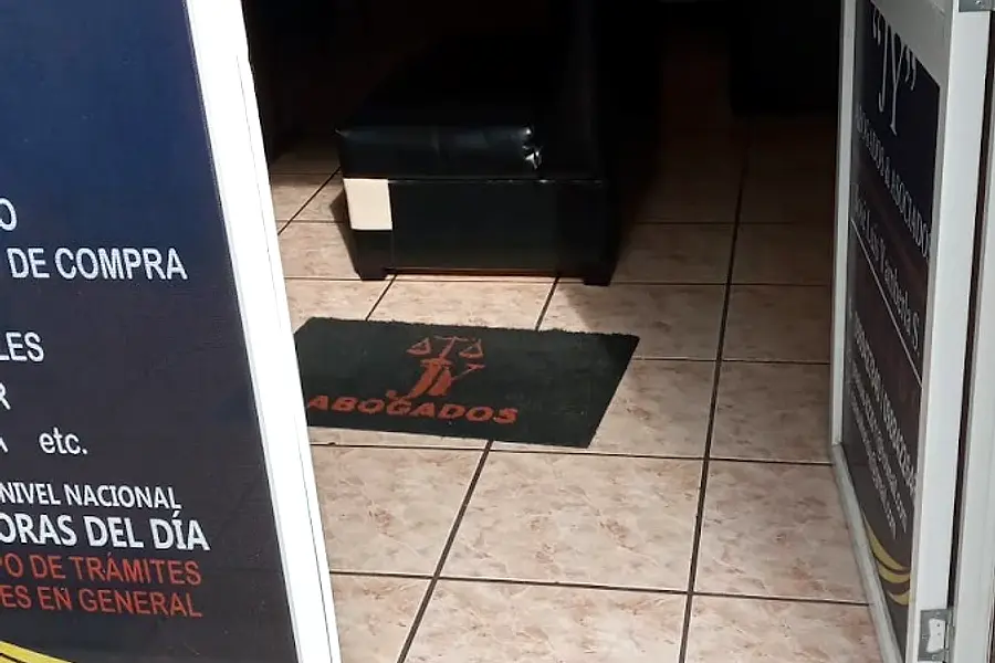YAMBERLA&ASOCIADOS ABOGADOS — foto 3