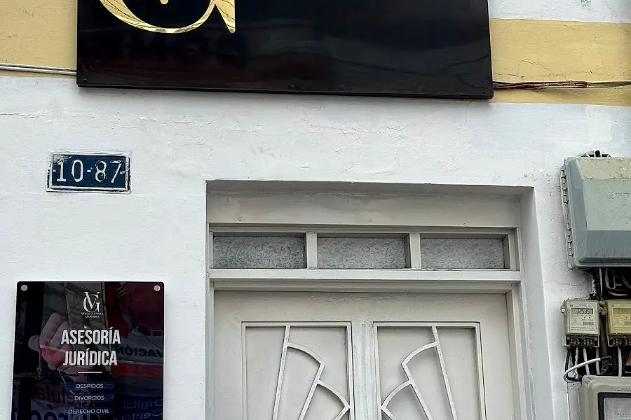 VÉLEZ GUEVARA | ABOGADOS — foto 2