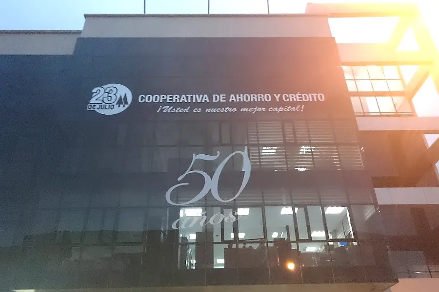 Cooperativa de Ahorro y Crédito 23 de Julio Cayambe — foto 2