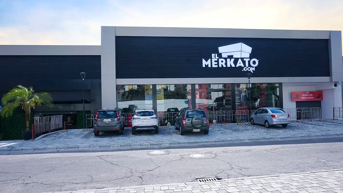 El MERKATO Hiedras Plaza