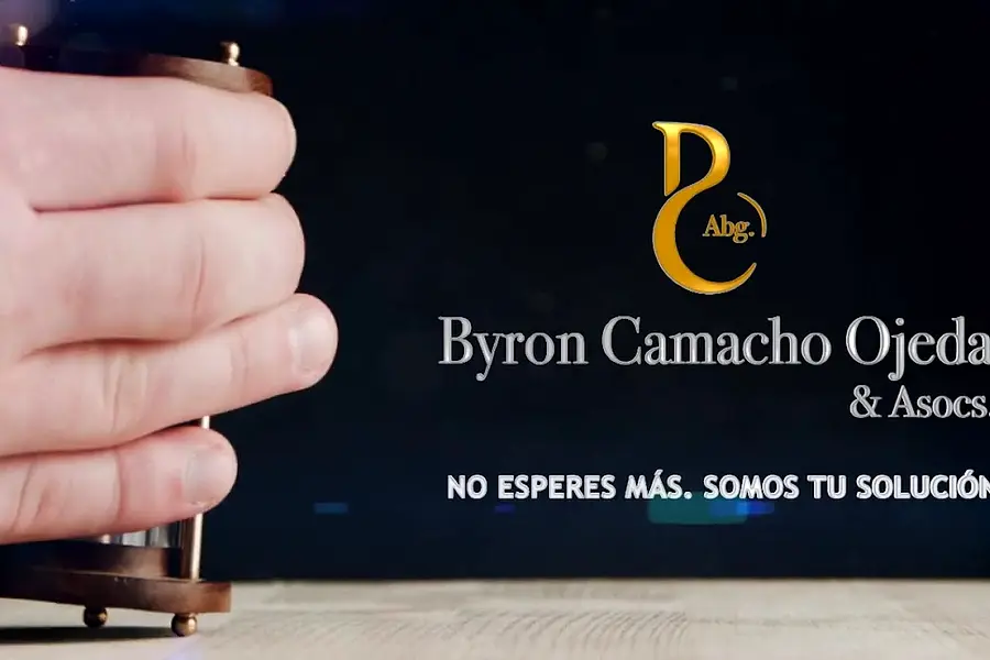 Abogado Byron Camacho — foto 2