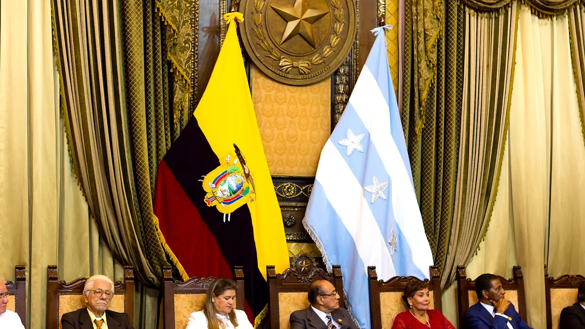 COLEGIO DE CONTADORES BACHILLERES Y PUBLICOS DEL GUAYAS