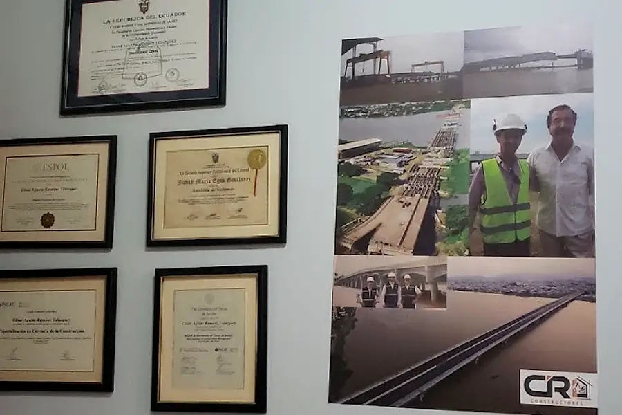 CR CONSTRUCTORES — foto 2