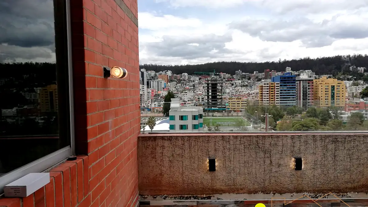 INSTALACION DE PORCELANATO Y ACABADOS EN CONSTRUCIÓN