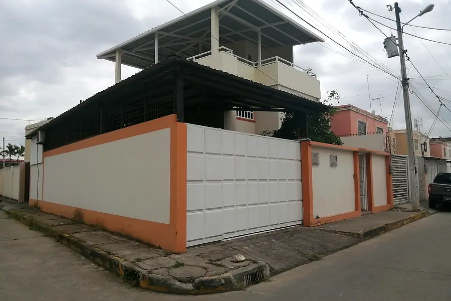 Oficina Contable/Oficial de cumplimiento Katiuska Zambrano Tomalá — foto 2