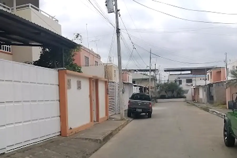 Oficina Contable/Oficial de cumplimiento Katiuska Zambrano Tomalá — foto 3