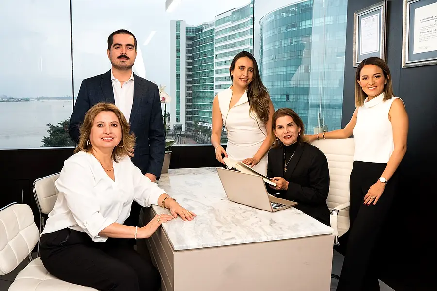 iURISRED Legal Expertise — foto 4