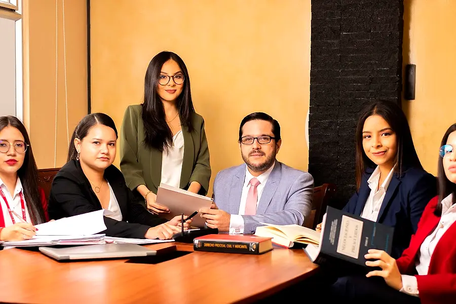 Tapia & Asociados Buró Jurídico (DUTABE S.A.) — foto 4
