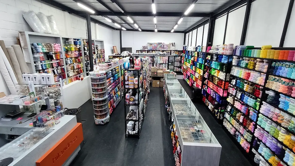 Hilandesa / tienda - taller